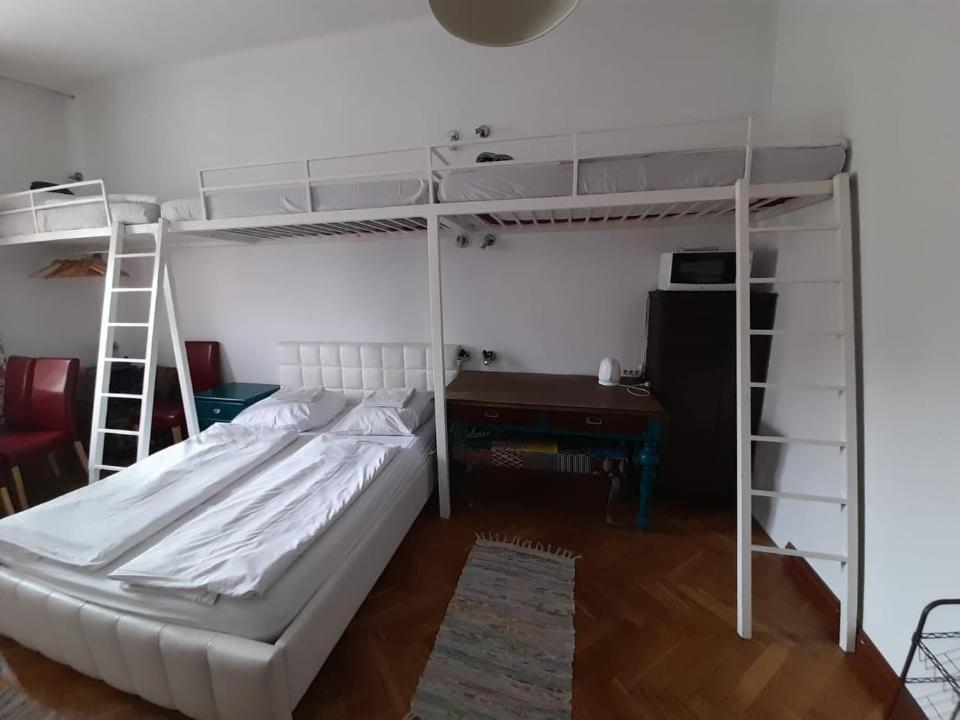 Rodzinna Przestrzen Dla 8 Osob 2 Pokoje Z Lazienka I Mini Aneksem Varsovie Extérieur photo