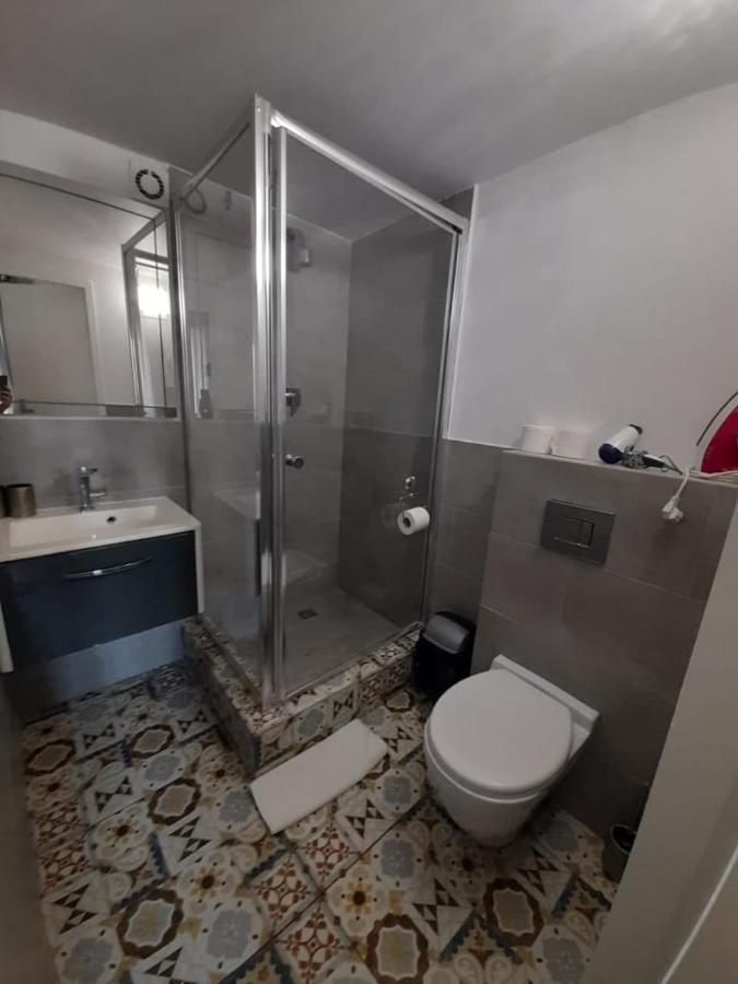 Rodzinna Przestrzen Dla 8 Osob 2 Pokoje Z Lazienka I Mini Aneksem Varsovie Extérieur photo
