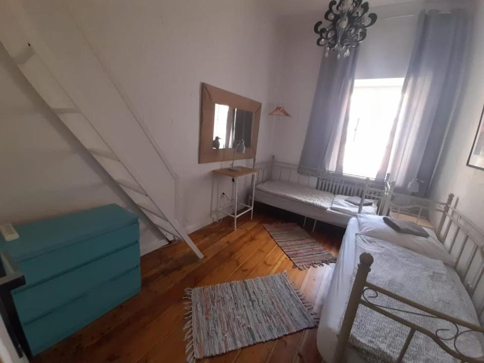 Rodzinna Przestrzen Dla 8 Osob 2 Pokoje Z Lazienka I Mini Aneksem Varsovie Extérieur photo